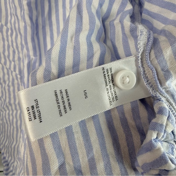 beachlunchlounge long sleeve button up Light Blue and White Striped Shirt - Picture 10 of 12